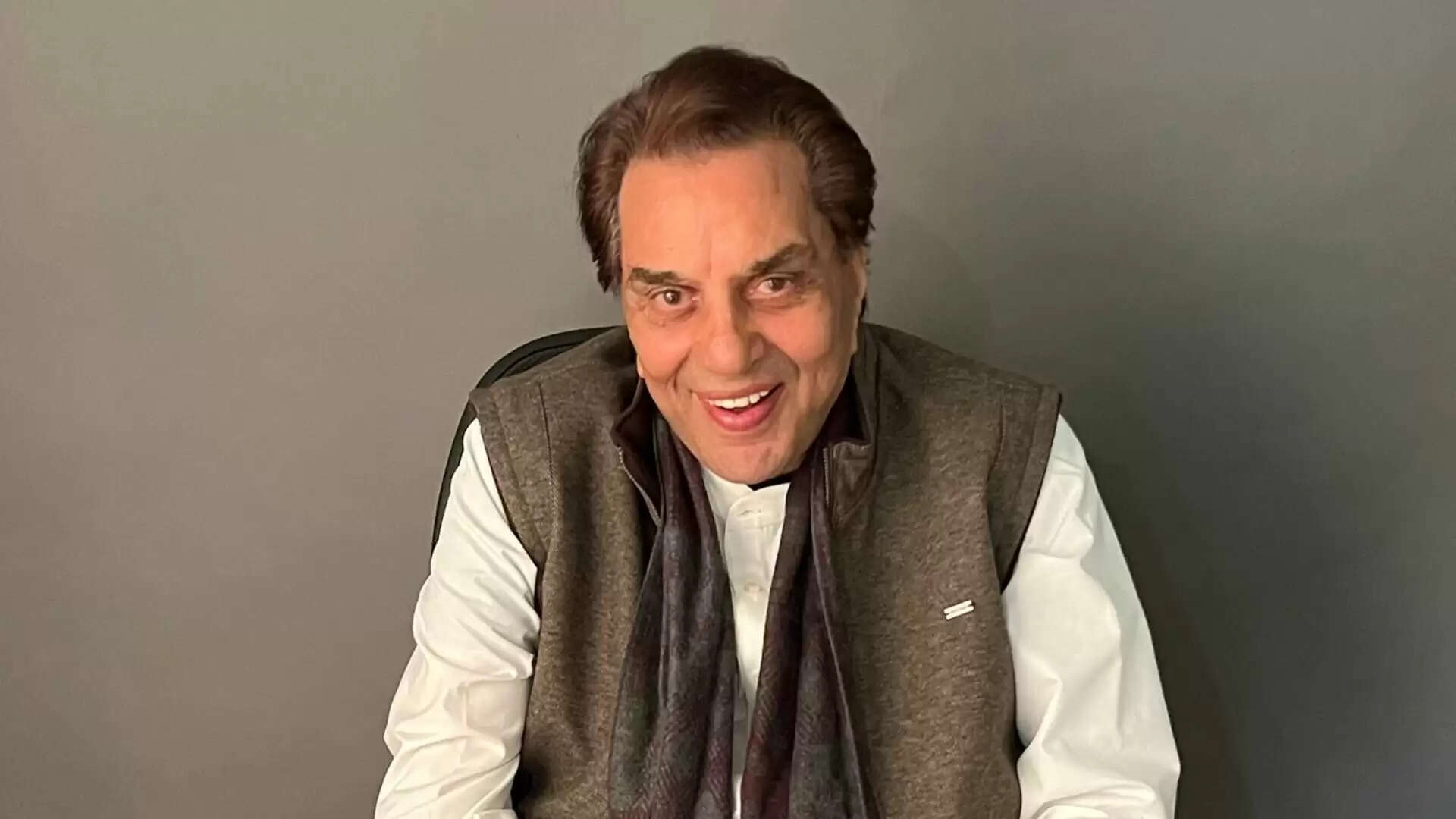 धर्मेंद्र के निधन से फगवाड़ा में शोक की लहर