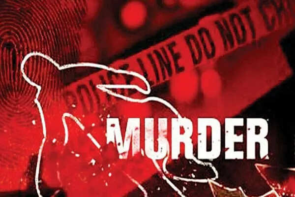दिल्ली के दक्षिणपुरी में तीन शवों की बरामदगी से मचा हड़कंप