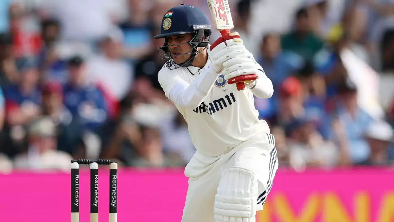 शुभमन गिल ने इंग्लैंड के खिलाफ टेस्ट में रचा इतिहास