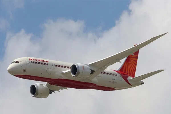 एयर इंडिया की फ्लाइट में कॉकरोच मिलने से यात्रियों में हड़कंप