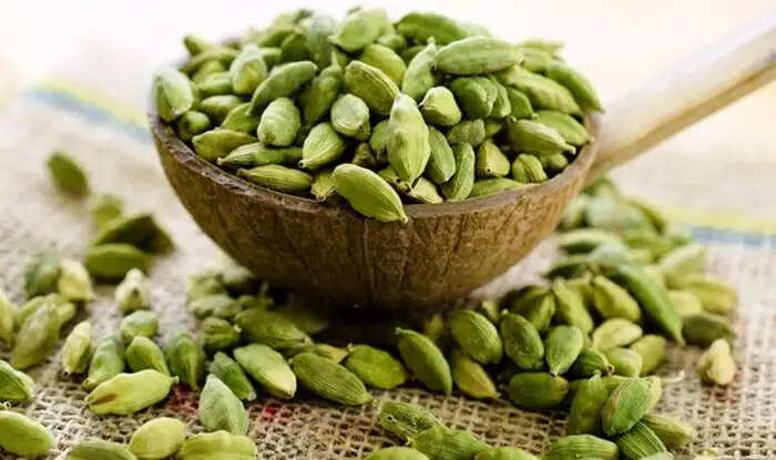 इलायची के स्वास्थ्य लाभ: जानें इसके अद्भुत गुण