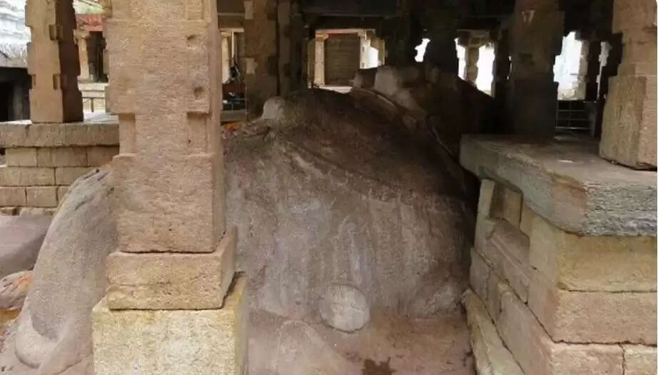 आंध्र प्रदेश के मंदिर में नंदी की मूर्ति का आकार हर साल बढ़ता है