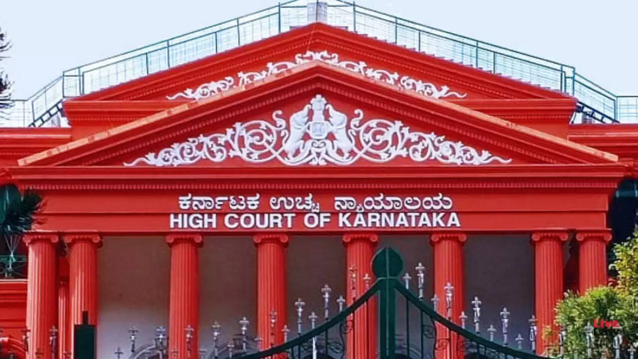 कर्नाटक हाई कोर्ट का बड़ा फैसला: मुस्लिम युवकों के खिलाफ एफआईआर खारिज