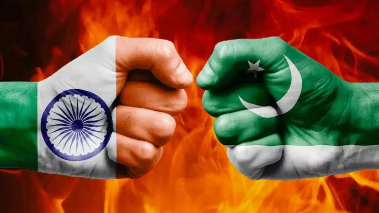 क्या भारत-पाकिस्तान के बीच युद्ध की स्थिति बन रही है? ख्वाजा आसिफ का बड़ा बयान