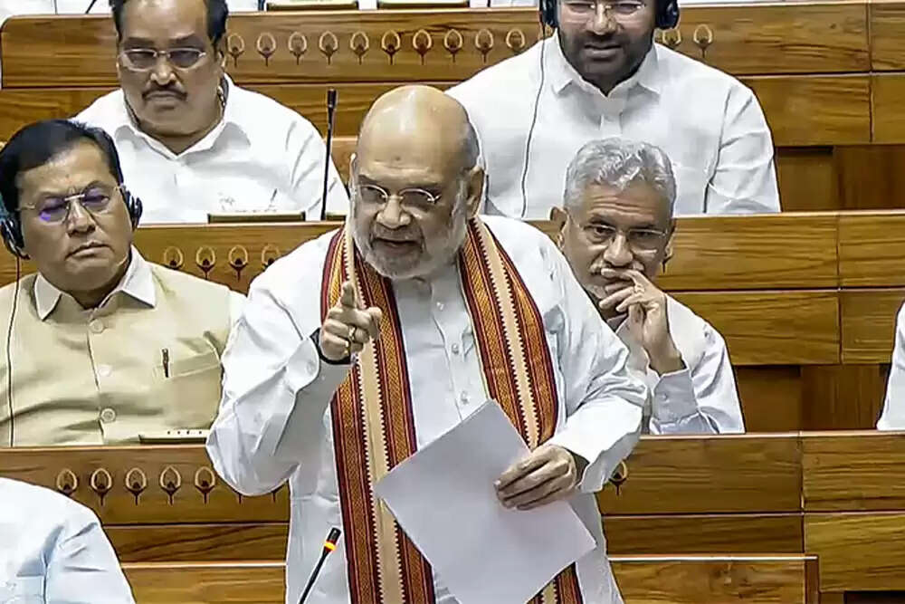 अमित शाह का विपक्ष पर तीखा हमला, आतंकवादियों के पाकिस्तान से संबंध का किया खुलासा