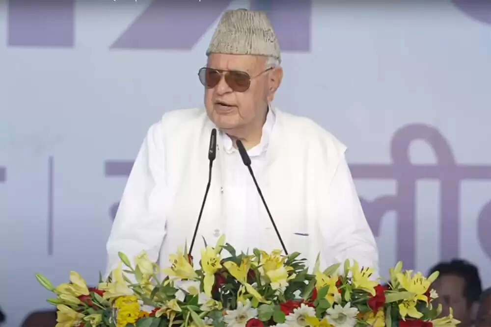 फारूक अब्दुल्ला ने महबूबा मुफ्ती की जिला मांग पर दी प्रतिक्रिया