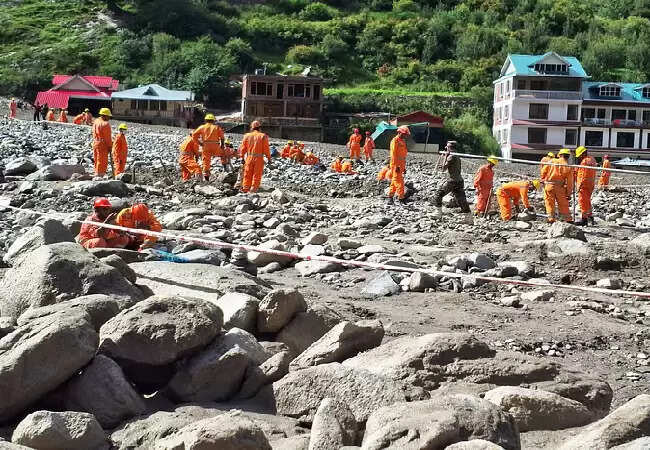 उत्तरकाशी में आपदा के बाद लापता लोगों की खोज जारी