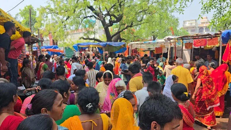 नालंदा में शीतला माता मंदिर में भगदड़, आठ की मौत और कई घायल