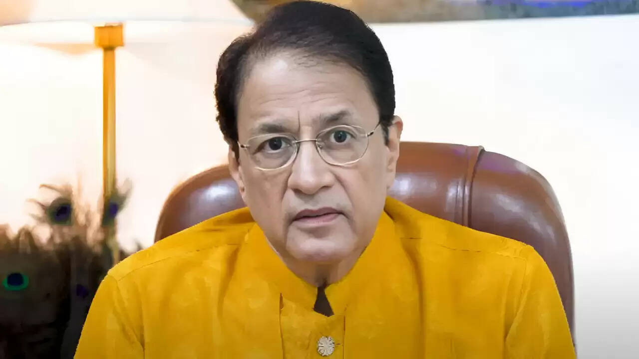 अरुण गोविल का तंबाकू पर प्रभावी भाषण, सांसदों ने किया समर्थन