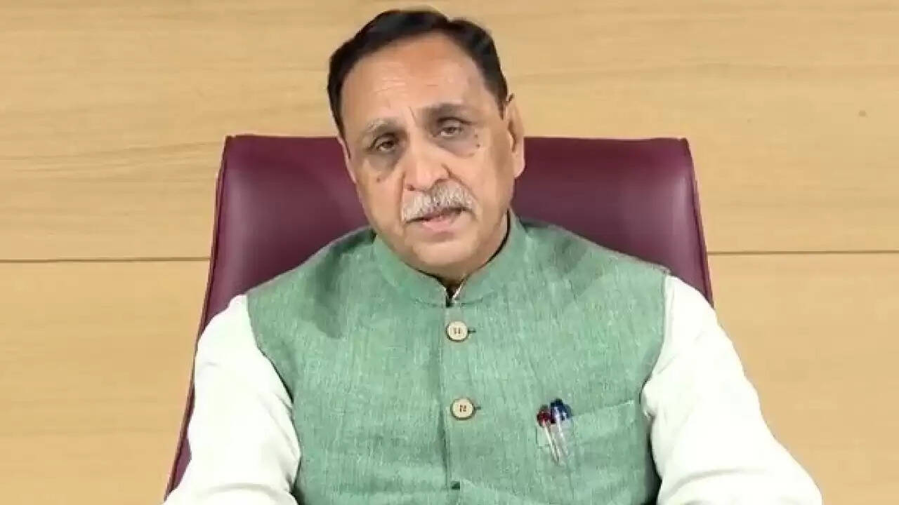 अहमदाबाद विमान हादसे में पूर्व मुख्यमंत्री विजय रूपाणी की मौत