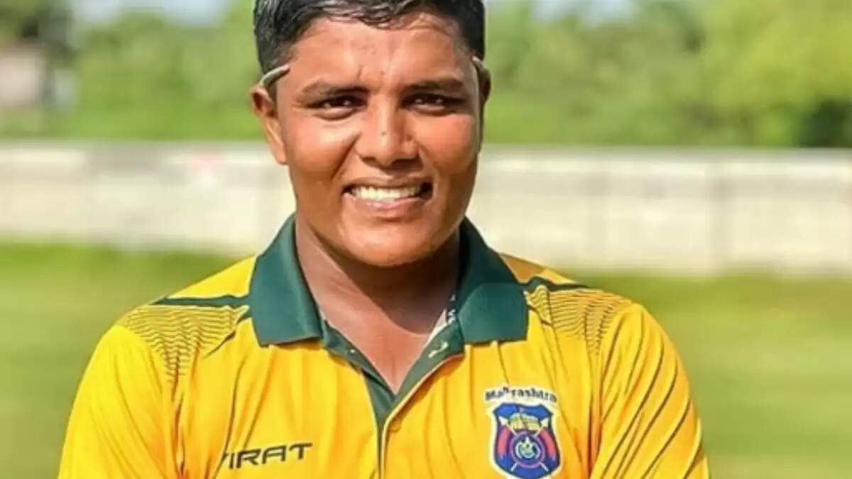 महिला विश्व कप में किरण नवगीरे का ऐतिहासिक शतक, 35 गेंदों में बनाए 106 रन