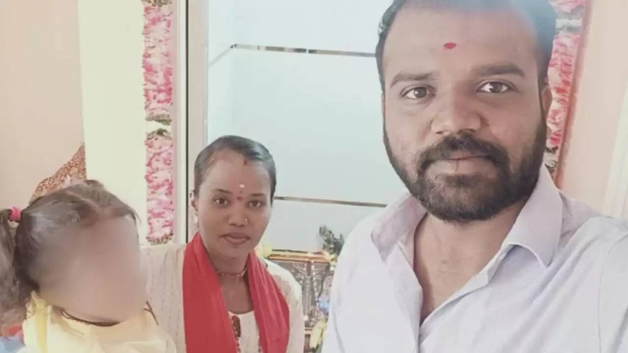 बेंगलुरु में खौफनाक हत्या: पति ने पत्नी का सिर कलम कर पुलिस को किया आत्मसमर्पण