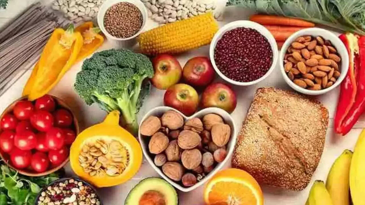 विटामिन B12 की कमी से बचने के लिए इन 7 खाद्य पदार्थों को अपने आहार में शामिल करें