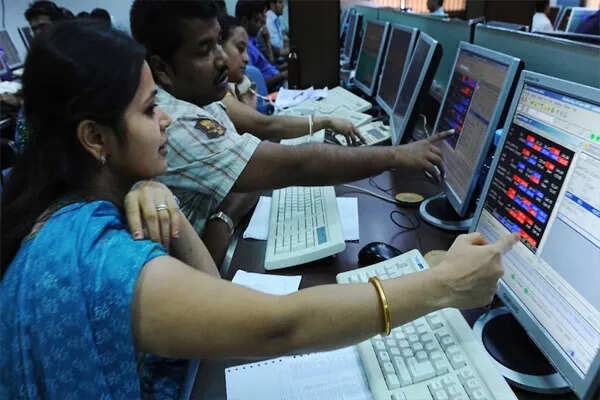 अमेरिका-ईरान तनाव से भारतीय शेयर बाजार में भारी गिरावट