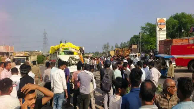 कानपुर-प्रयागराज हाईवे पर भीषण सड़क हादसा, 8 की मौत