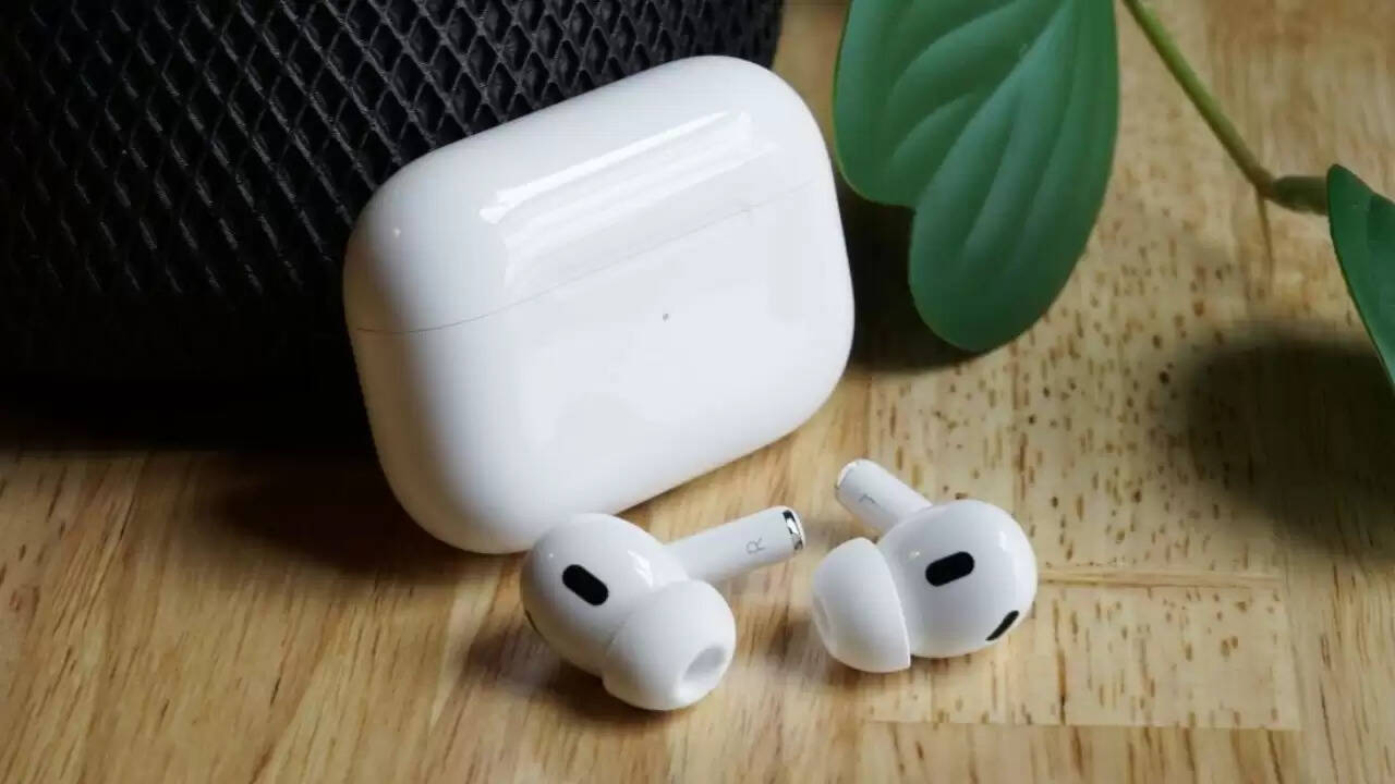 Apple की नई तकनीक: AirPods से हृदय दर की निगरानी की संभावना