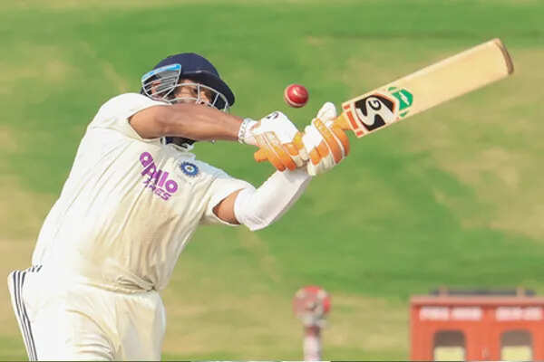 भारत बनाम साउथ अफ्रीका: पहले टेस्ट में टॉस जीतकर बल्लेबाजी का निर्णय