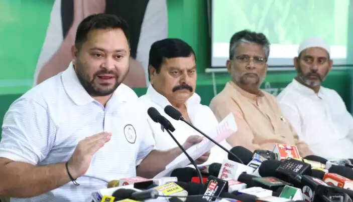तेजस्वी यादव ने नीतीश कुमार पर भ्रष्टाचार के आरोप लगाए