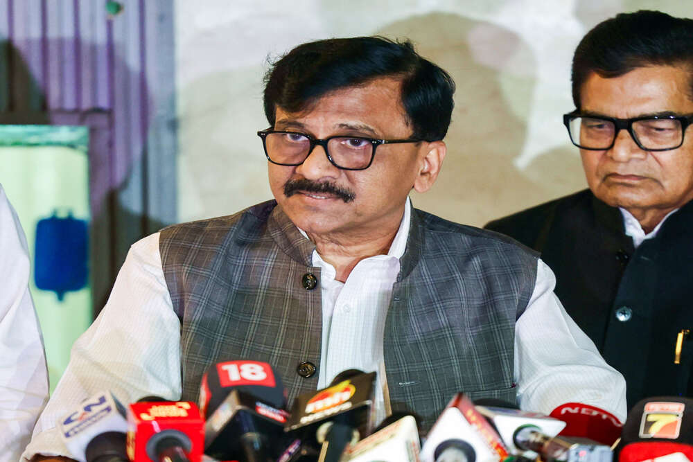 संजय राउत ने मोदी सरकार पर उठाए गंभीर सवाल