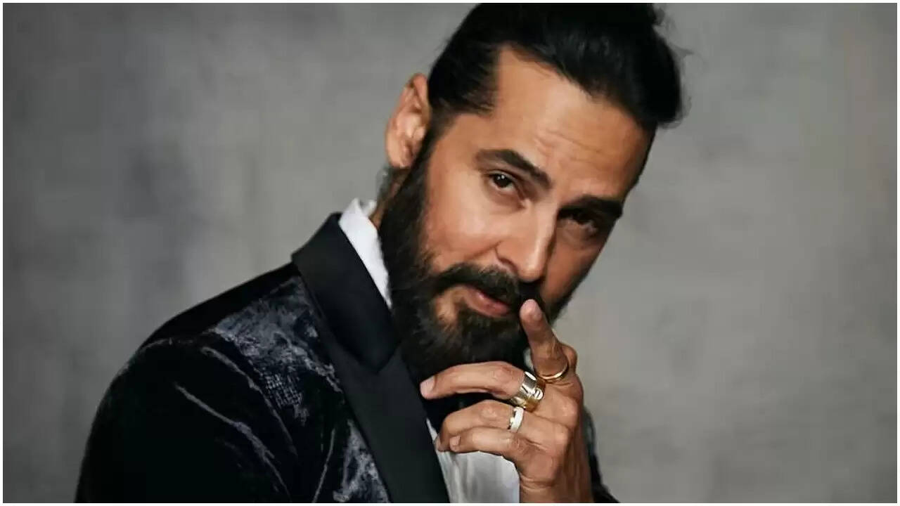 डिनो मोरिया को ED ने 65 करोड़ रुपये के धन शोधन मामले में फिर से तलब किया