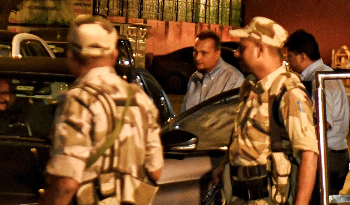 अनिल अंबानी की मुश्किलें बढ़ीं, ED ने की जांच तेज