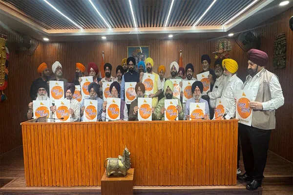 गुरु गोबिंद सिंह जी और माता साहिब कौर जी के जोड़ा साहिब की यात्रा पटना साहिब के लिए