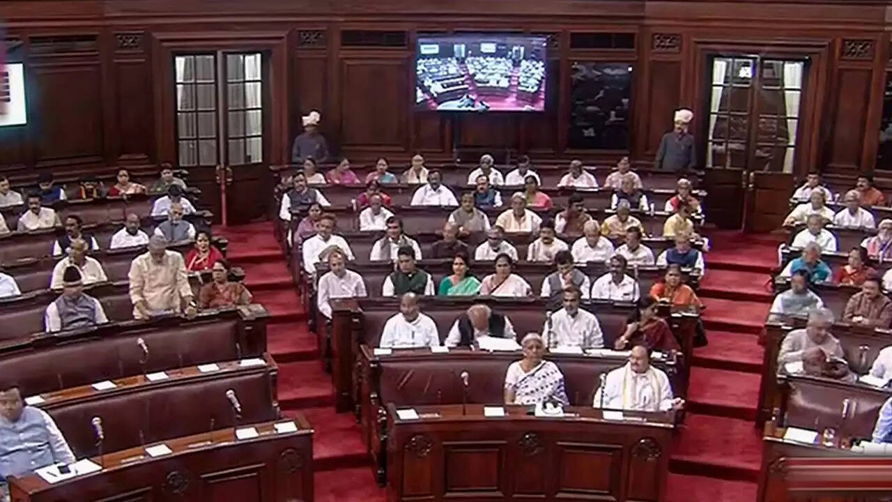 राज्यसभा सांसदों को मिले नए तकनीकी उपकरण: स्मार्ट गैजेट्स से होगा कार्य में सुधार