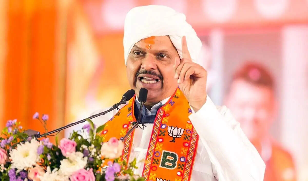 नासिक में सिंहस्थ कुंभ मेले के लिए 33,000 करोड़ रुपये की परियोजनाएं शुरू