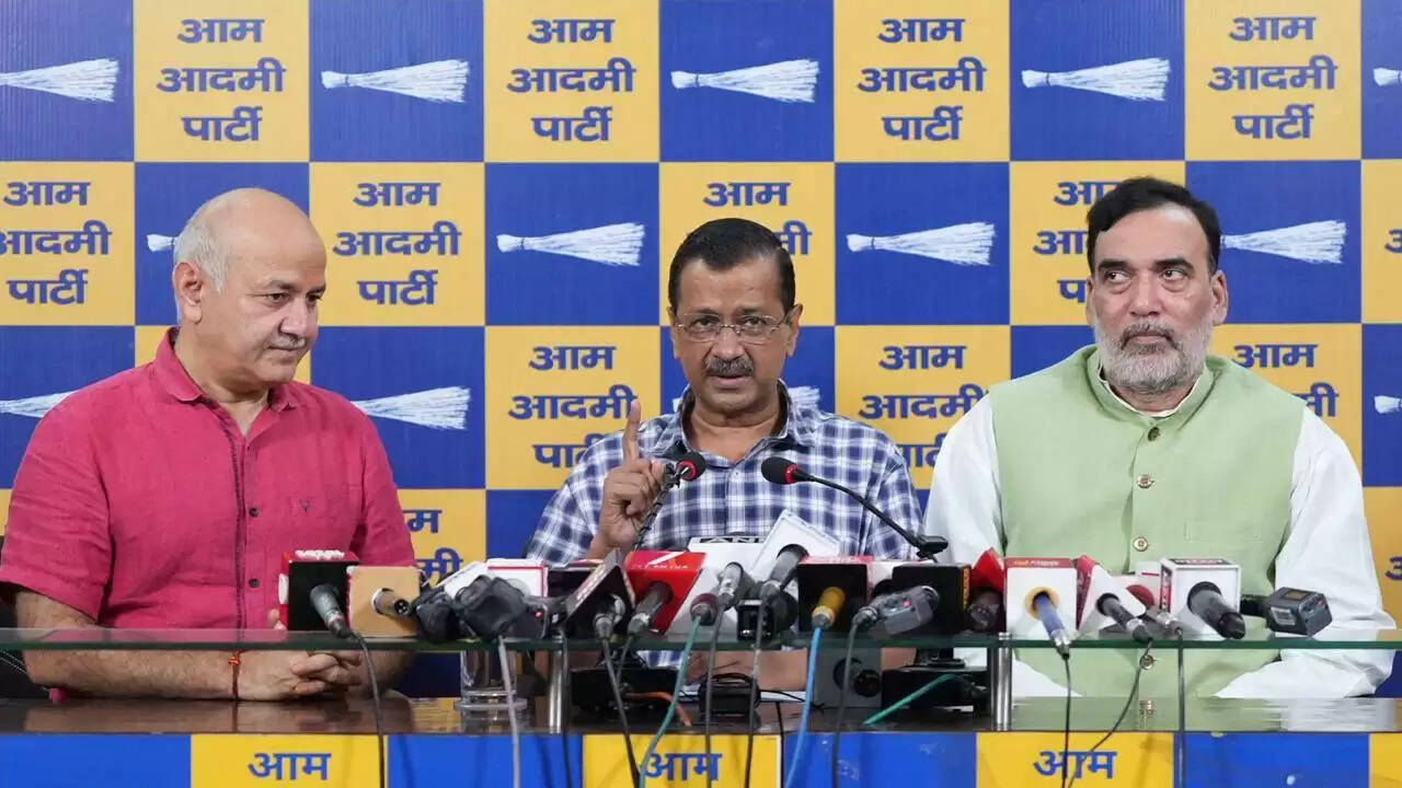 AAP की उपचुनावों में जीत: गुजरात और पंजाब में बदलाव का संकेत