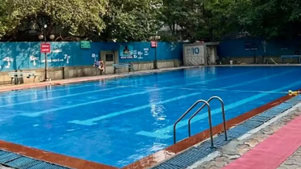 दिल्ली में स्विमिंग पूल में दो बच्चियों के साथ गैंगरेप का मामला
