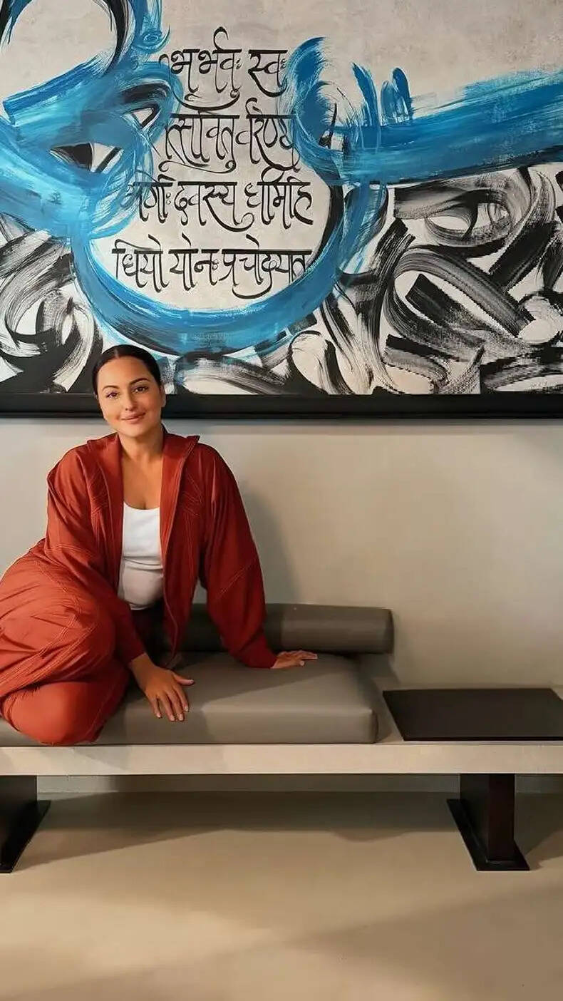 सोनाक्षी सिन्हा ने साझा की खूबसूरत पेंटिंग की कहानी