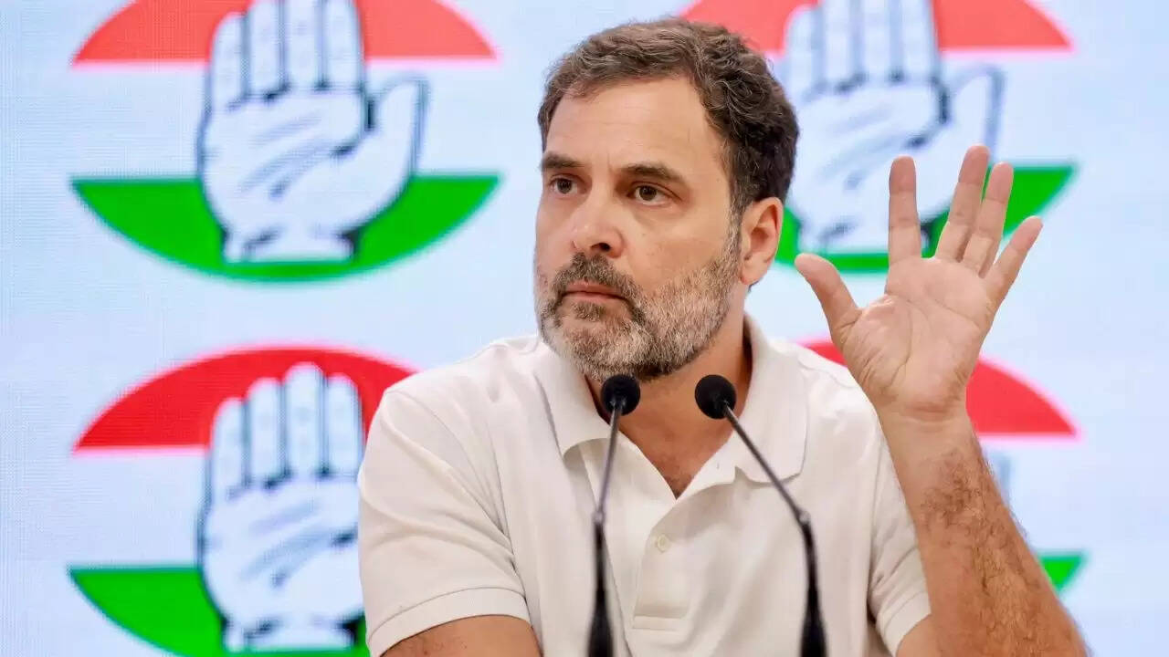 राहुल गांधी का कोलंबिया में भाषण: लोकतंत्र पर हमले का खतरा