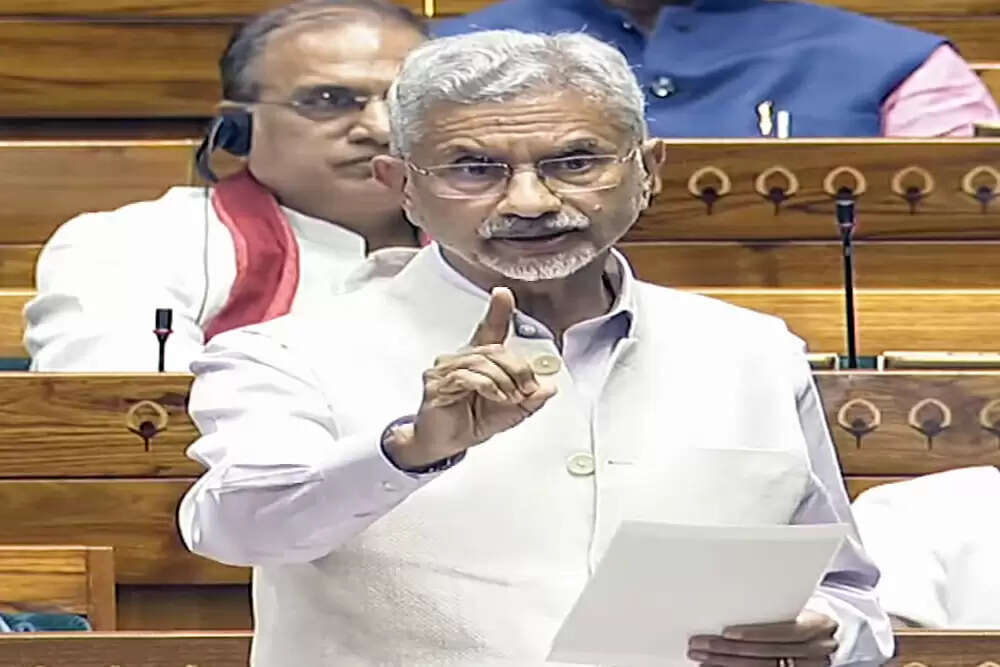 विदेश मंत्री जयशंकर ने संसद में विपक्ष को दिया करारा जवाब