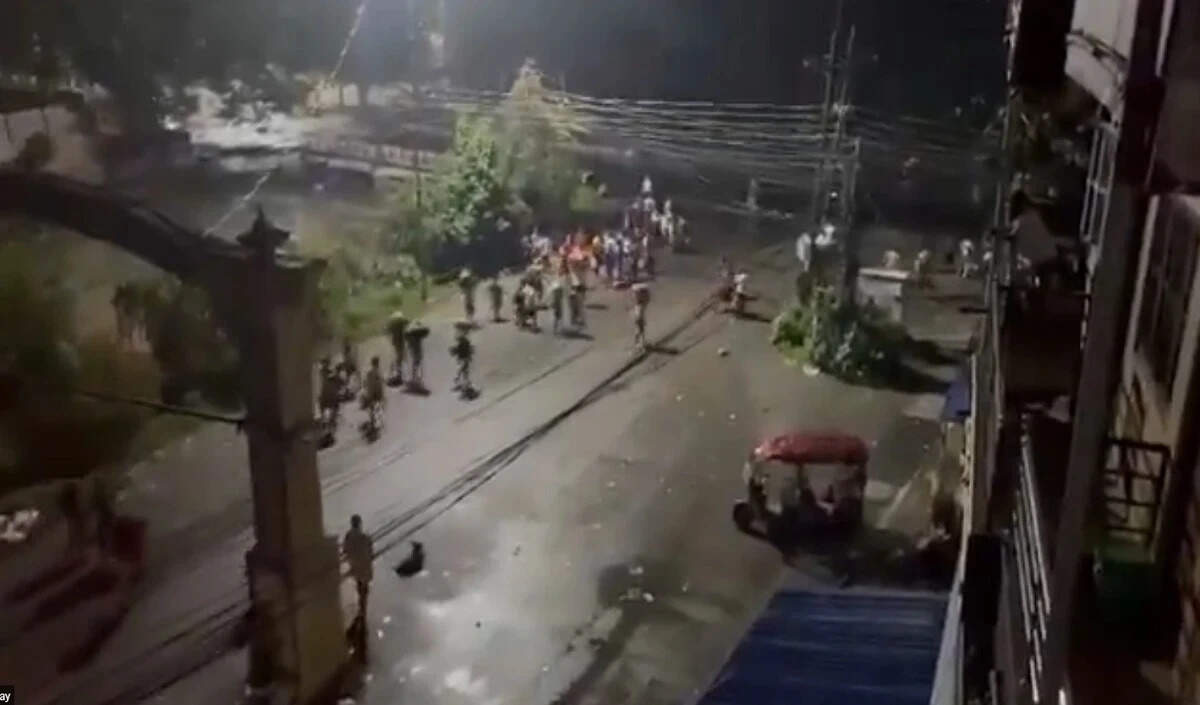 नेपाल में राजनीतिक संकट: प्रधानमंत्री ओली के इस्तीफे के बाद प्रदर्शन और हिंसा