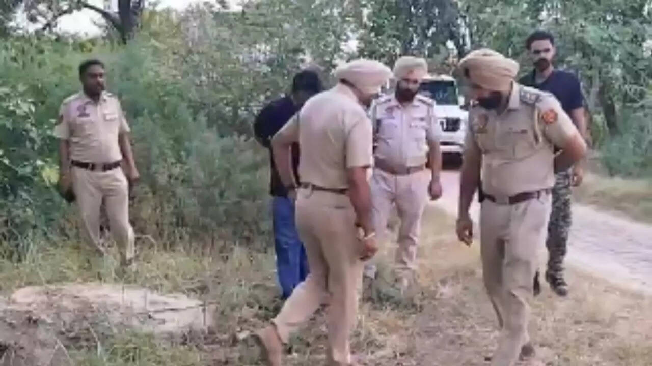पंजाब पुलिस ने अमृतसर में हथियार तस्करी का किया भंडाफोड़