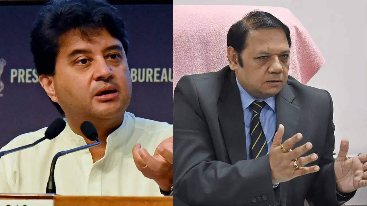 BSNL डायरेक्टर को कारण बताओ नोटिस, प्रयागराज दौरे पर विवाद