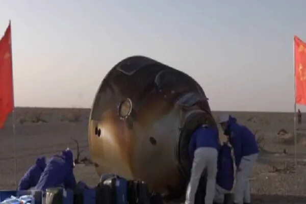 चीनी शनचो-20 अंतरिक्ष यान के तीन सदस्य सुरक्षित लौटे