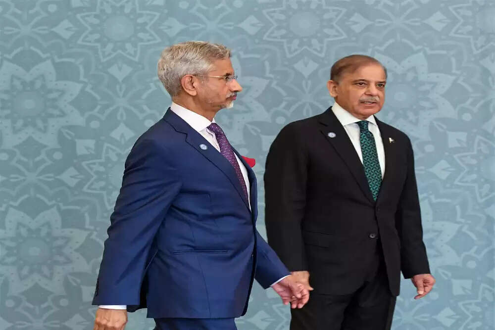 भारत और पाकिस्तान के नेताओं की ऐतिहासिक मुलाकात