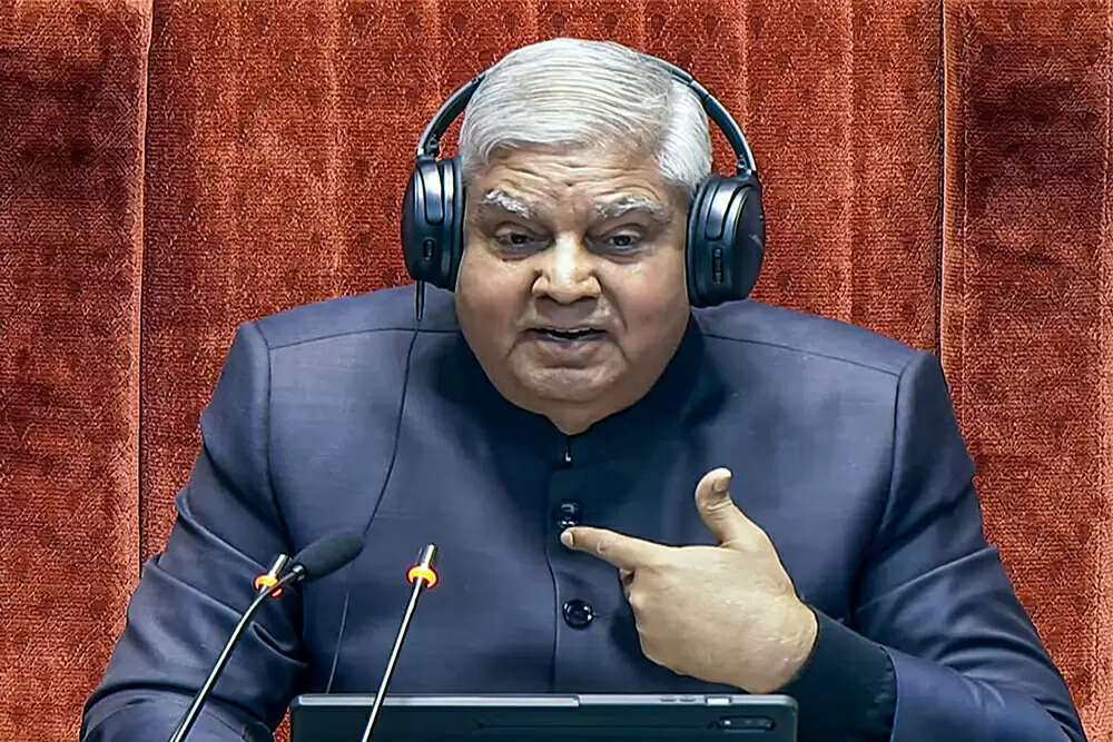 उप राष्ट्रपति जगदीप धनखड़ के इस्तीफे की अनोखी कहानी