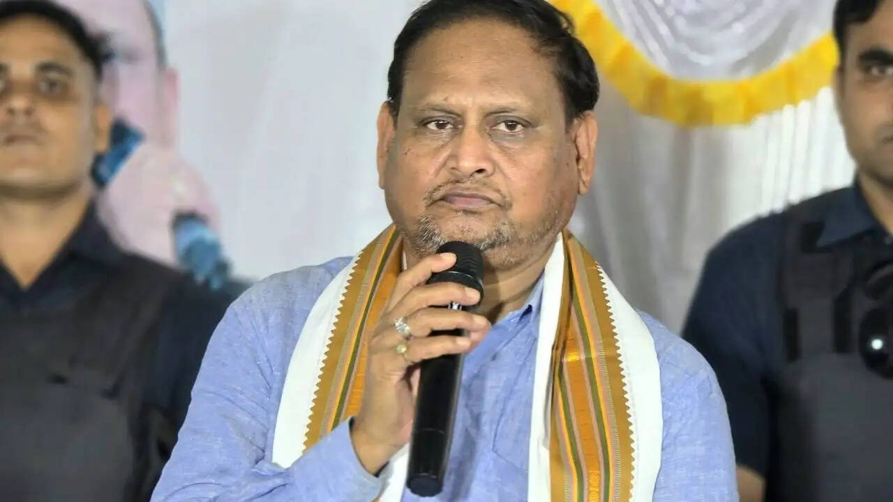 पश्चिम बंगाल में मदरसों में 'वंदे मातरम' गाने का विवाद: धार्मिक संगठनों की प्रतिक्रिया