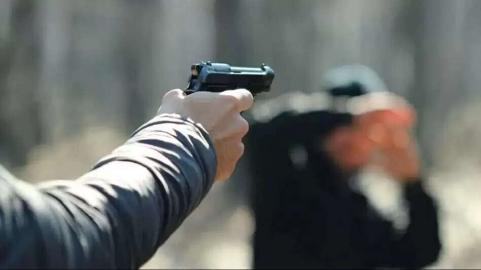 रुपन्देही में होटल निर्वाणा में फायरिंग से हड़कंप, सुरक्षा गार्ड घायल