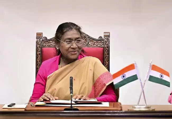 राष्ट्रपति द्रौपदी मुर्मू ने VB-G RAM G विधेयक को दी मंजूरी