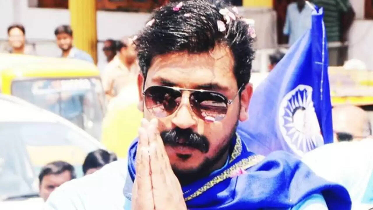 प्रयागराज में चंद्रशेखर आज़ाद का विरोध: क्या है साजिश का सच?