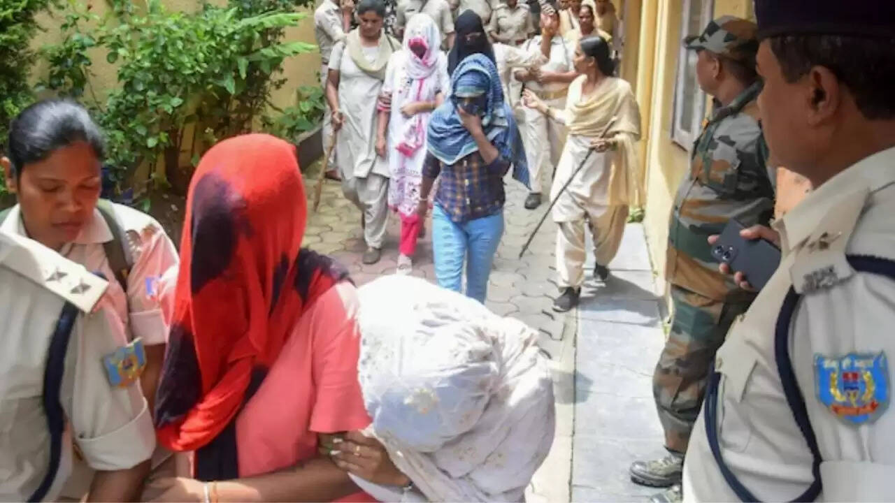 रांची में सेक्स रैकेट का भंडाफोड़: गर्ल्स हॉस्टल में चल रहा था अवैध व्यापार