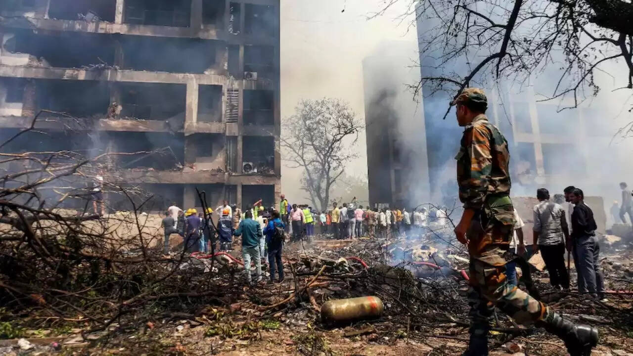 अहमदाबाद में एयर इंडिया की फ्लाइट दुर्घटना: क्रिकेटरों की संवेदनाएं
