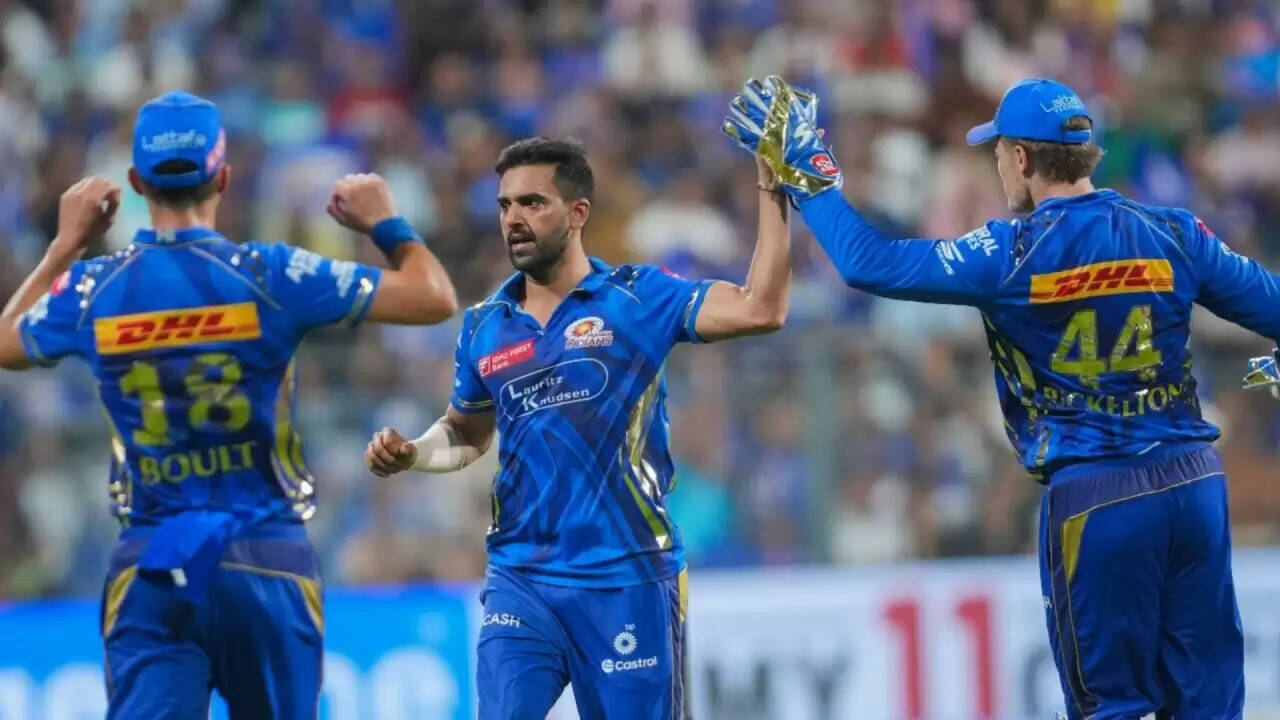 IPL 2026: मुंबई इंडियंस ने दीपक चाहर को रिटेन किया, शार्दुल ठाकुर का भी हुआ ट्रेड