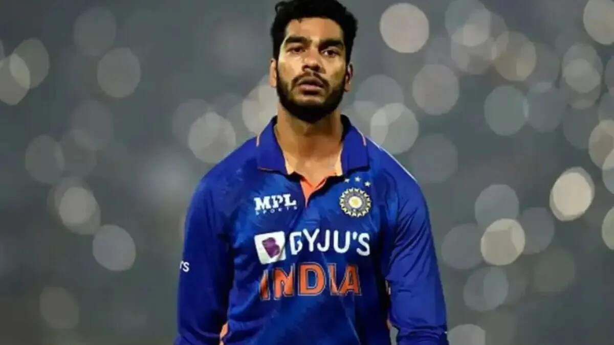 IPL 2026 नीलामी में वेंकटेश अय्यर की मांग बढ़ी