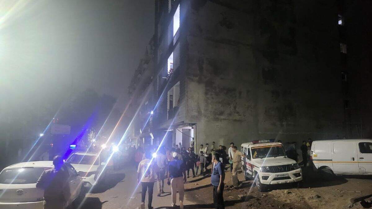 नोएडा में युवक की चाकू से हत्या, दोस्त पर लगा आरोप