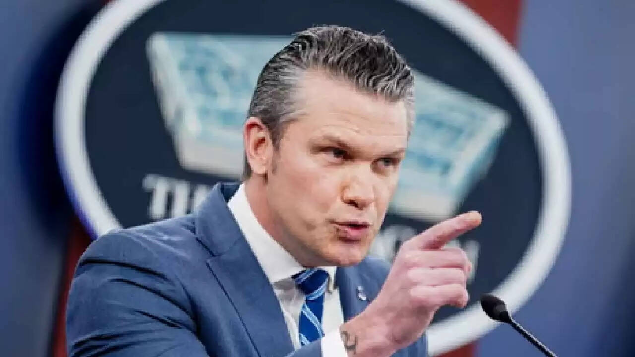 अमेरिका और ईरान के बीच होर्मुज की खाड़ी पर बढ़ता तनाव: क्या है इसके पीछे का कारण?