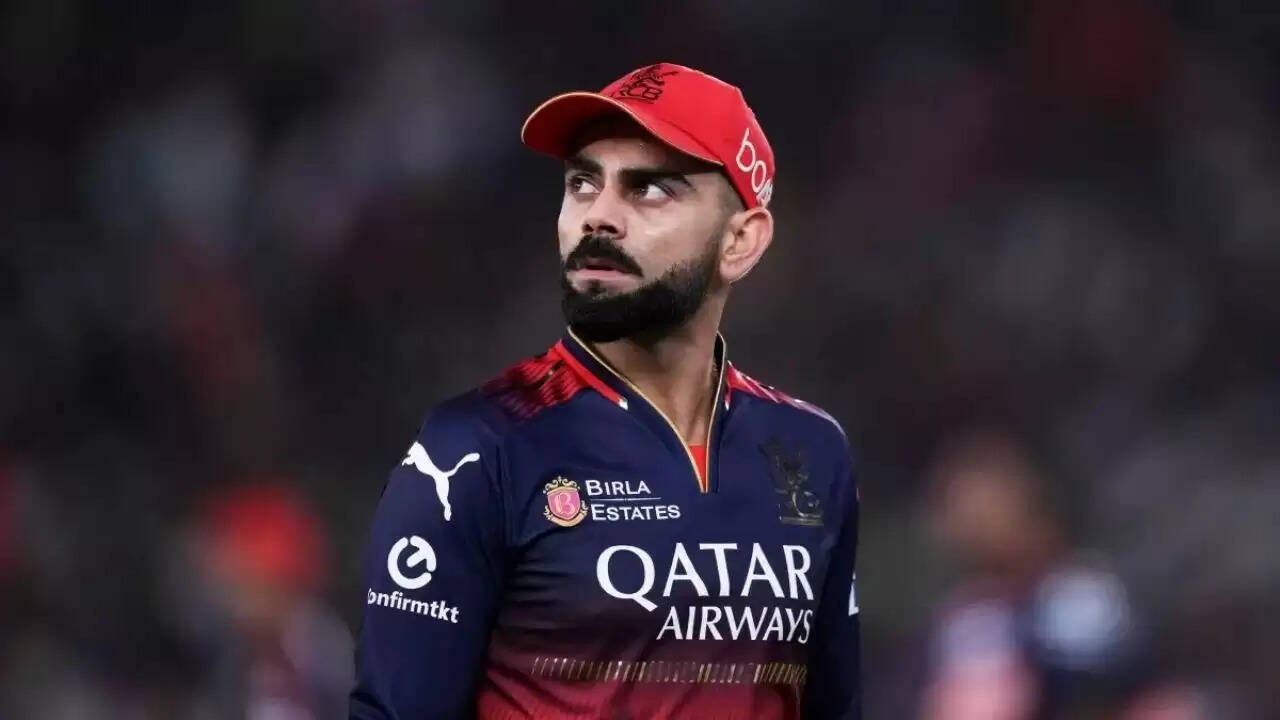 बेंगलुरु में RCB की जीत के जश्न में भगदड़, विराट कोहली पर शिकायत दर्ज